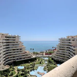 095 - Bright & Comfortable Holiday With Water Park & Sea Views Benalmádena